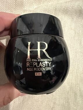 Re-Plasty Age Recovery Eye Cream — Black